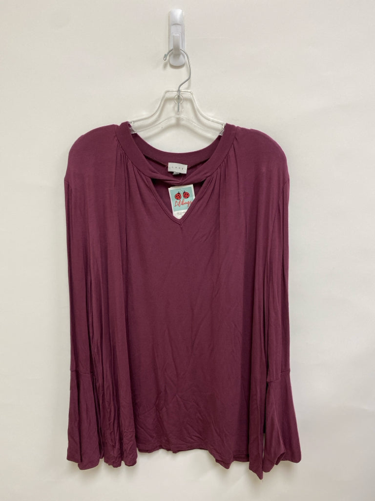 NWT  SIZE  2X Purple Cut-Out Plus Size Top