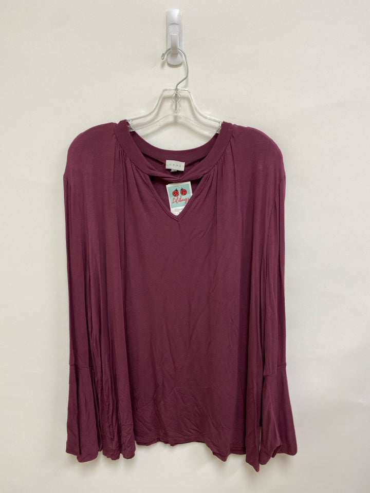 NWT  SIZE  2X Purple Cut-Out Plus Size Top