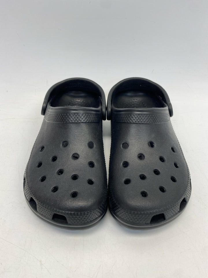 Crocs  Size 8 Black Clogs