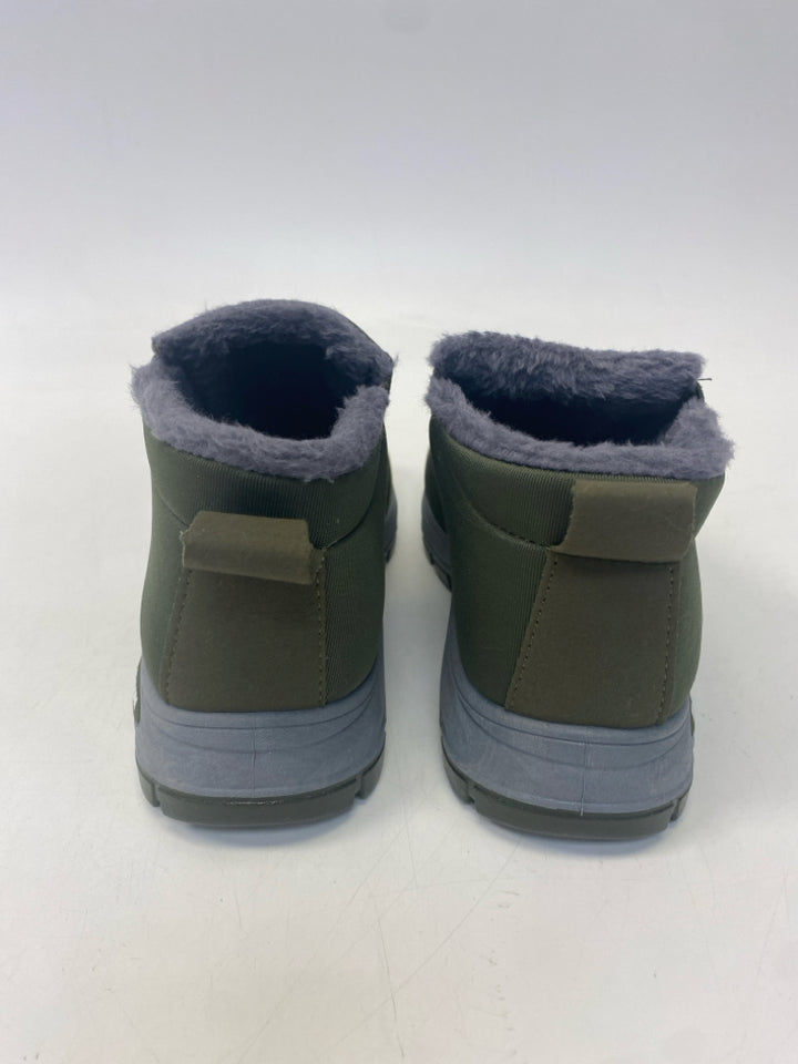 NWOT EU Shoe Size 38 Green Boots