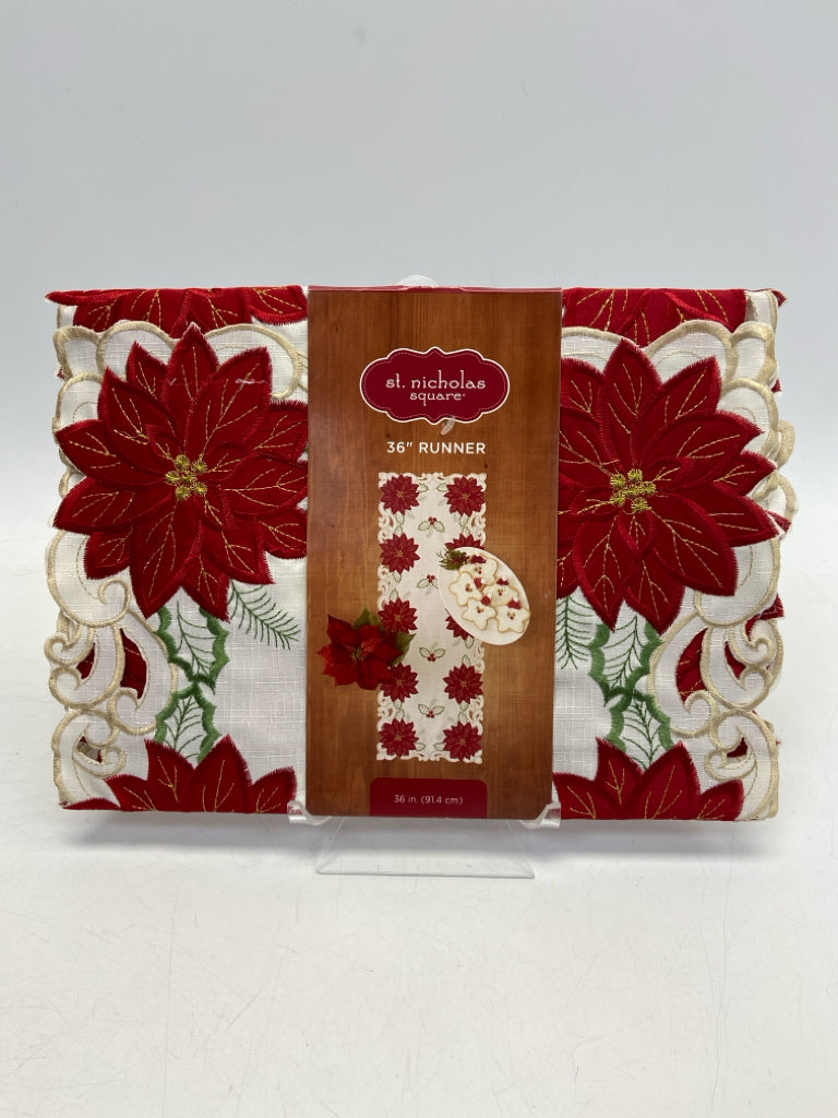 NWT Red White Poinsettia Christmas