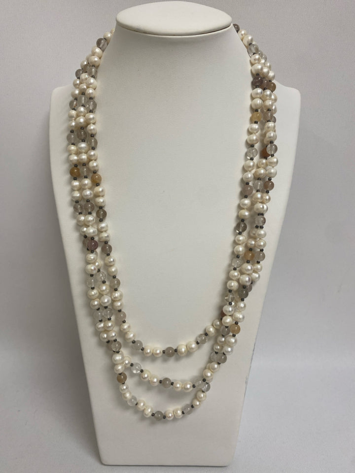 NWT Pearl Gray/Brown Stones Necklace