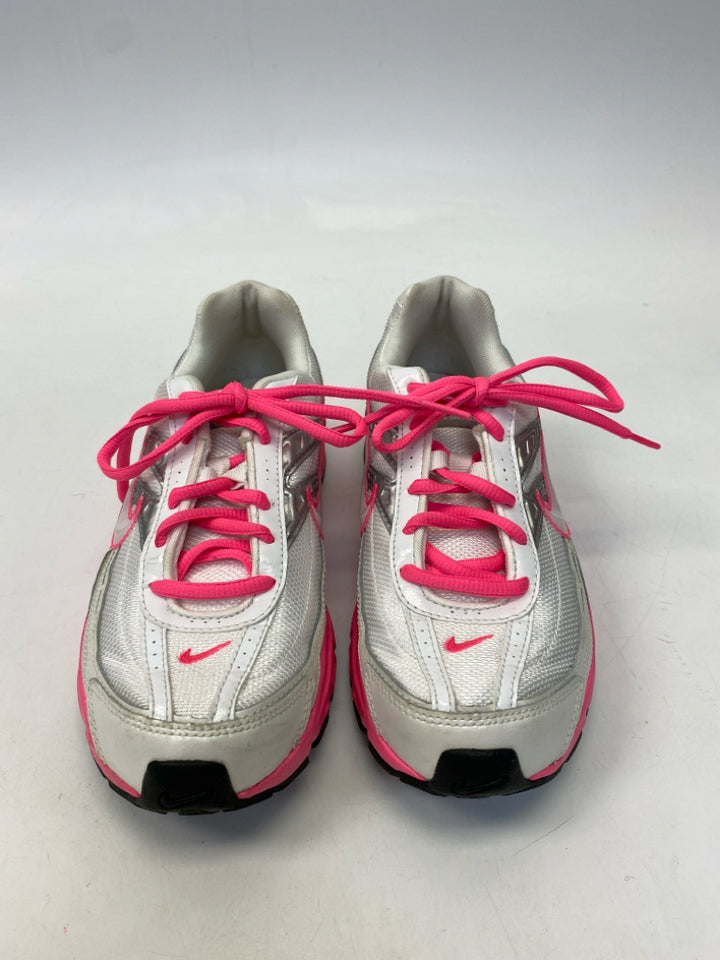 Nike  Size 8 White Hot Pink Lace-up Sneakers
