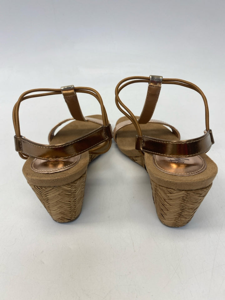 Style &amp; Co.  Size 5.5 Rose Gold Gold Basket Weave Sandals
