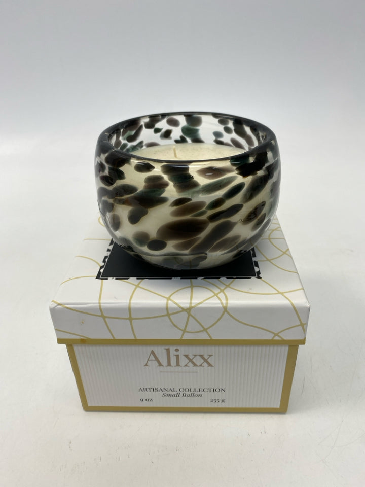 NEW/BOX Alixx 9oz Small Ballon Black Clear Candle
