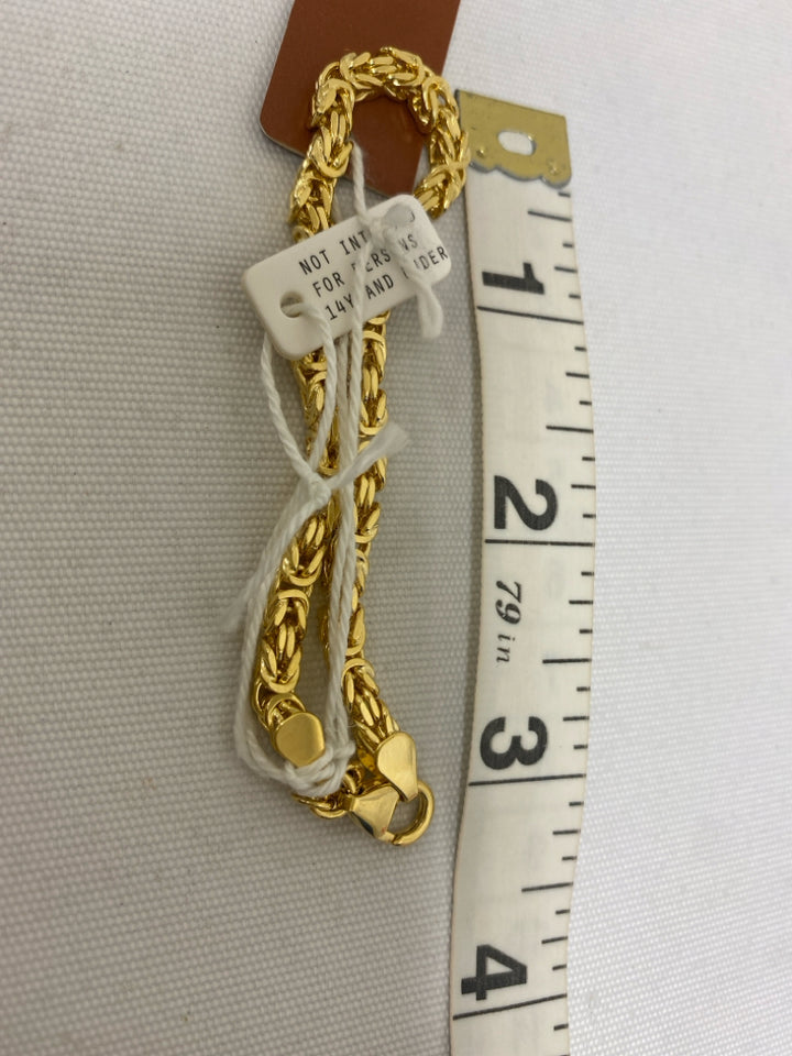 NWT Gold Color Bracelet
