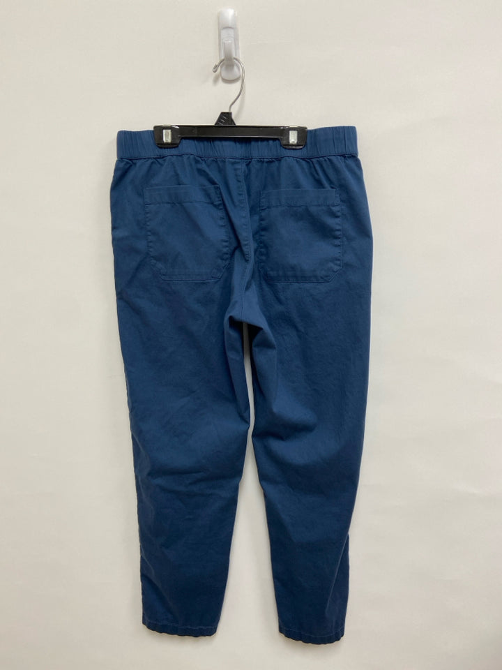 Size M Navy Pull-on Ladies Pants