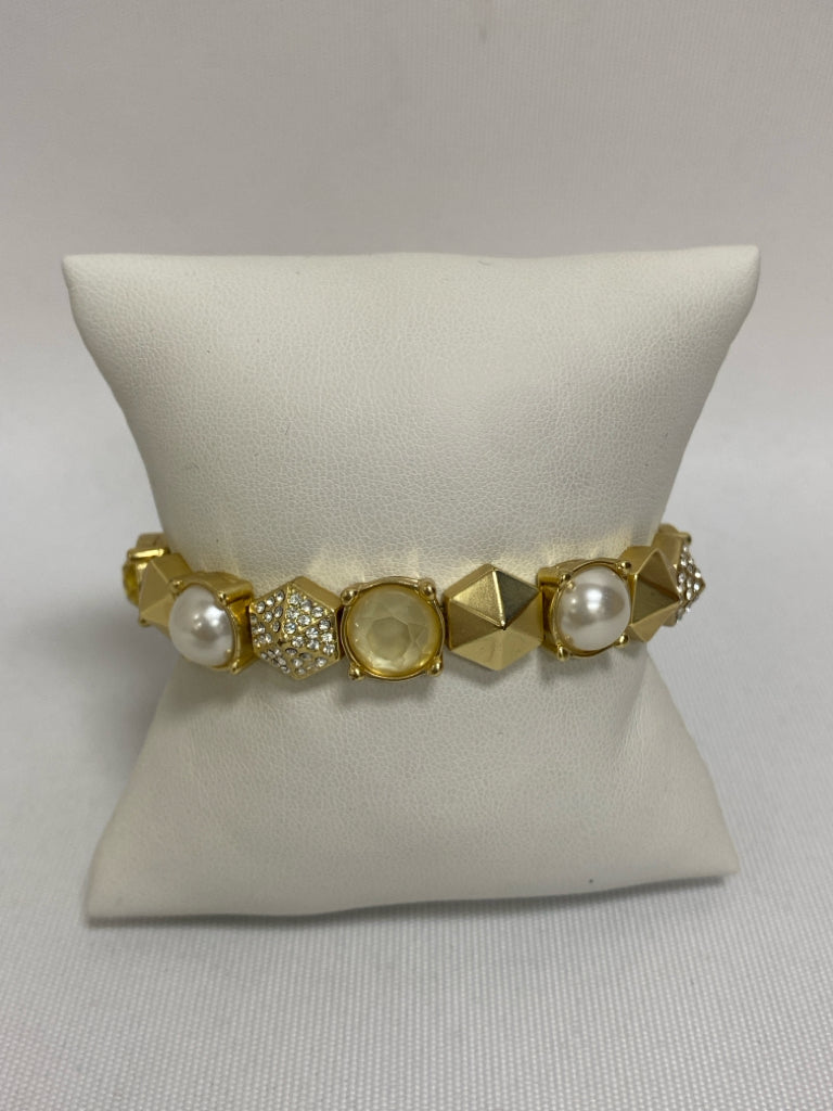 Spartina Gold Color Pearl Color Jeweled Bracelet