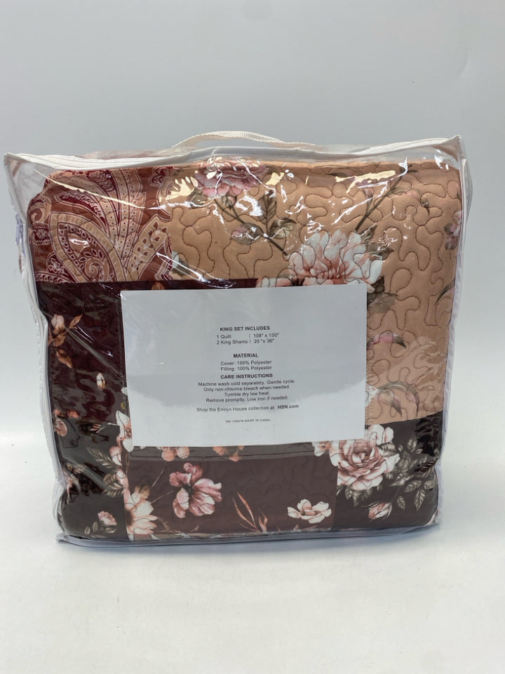 White Brown/Pink Floral Quilt