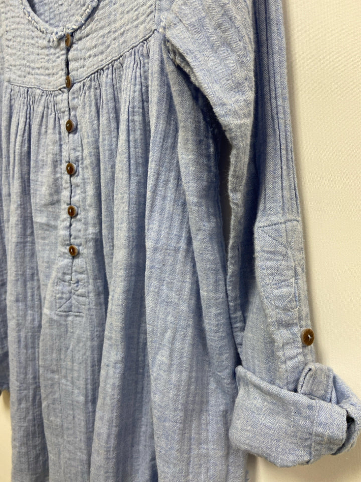 We The Free Size S Light Blue Quarter Button Gauze Ladies Top