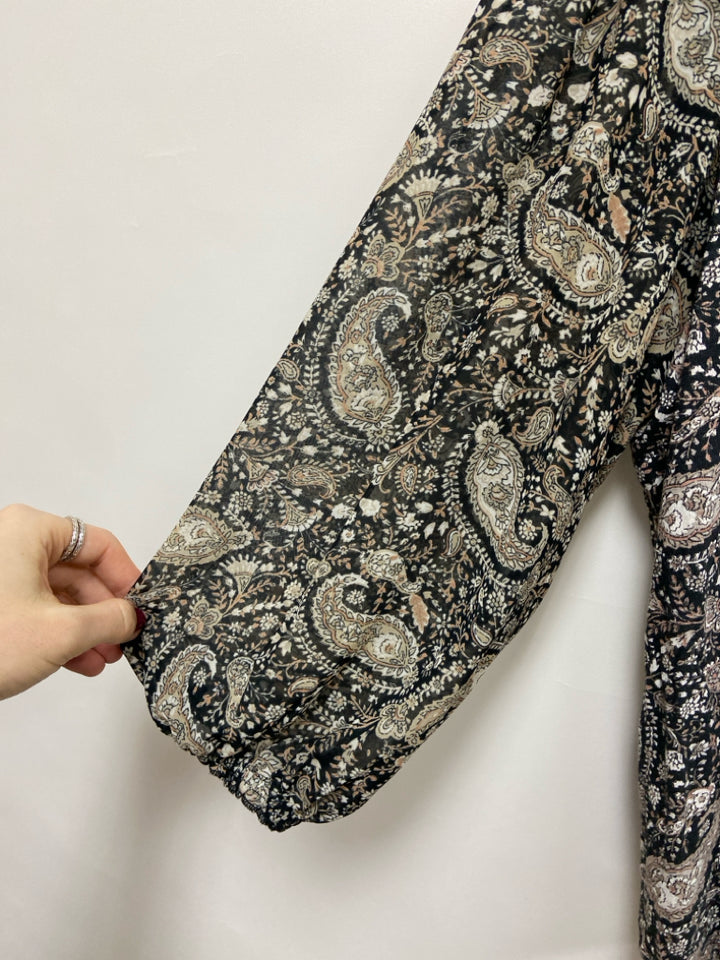 Lucky Brand  SIZE  1X Black Tan/Gray Paisley Plus Size Top