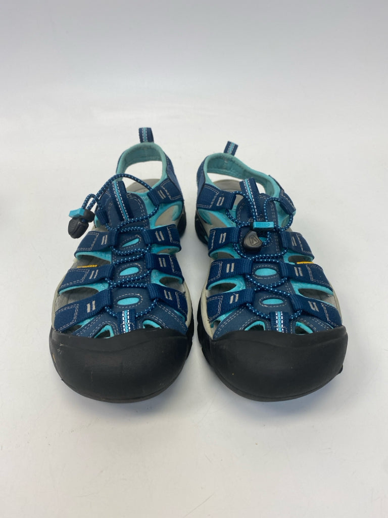Keen  Size 10.5 Dark Blue Aqua Sandals