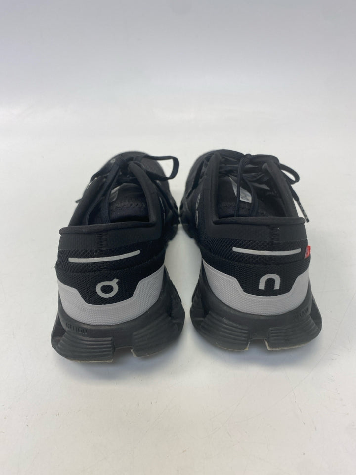 On Cloud US Shoe Size 8 Black Sneakers