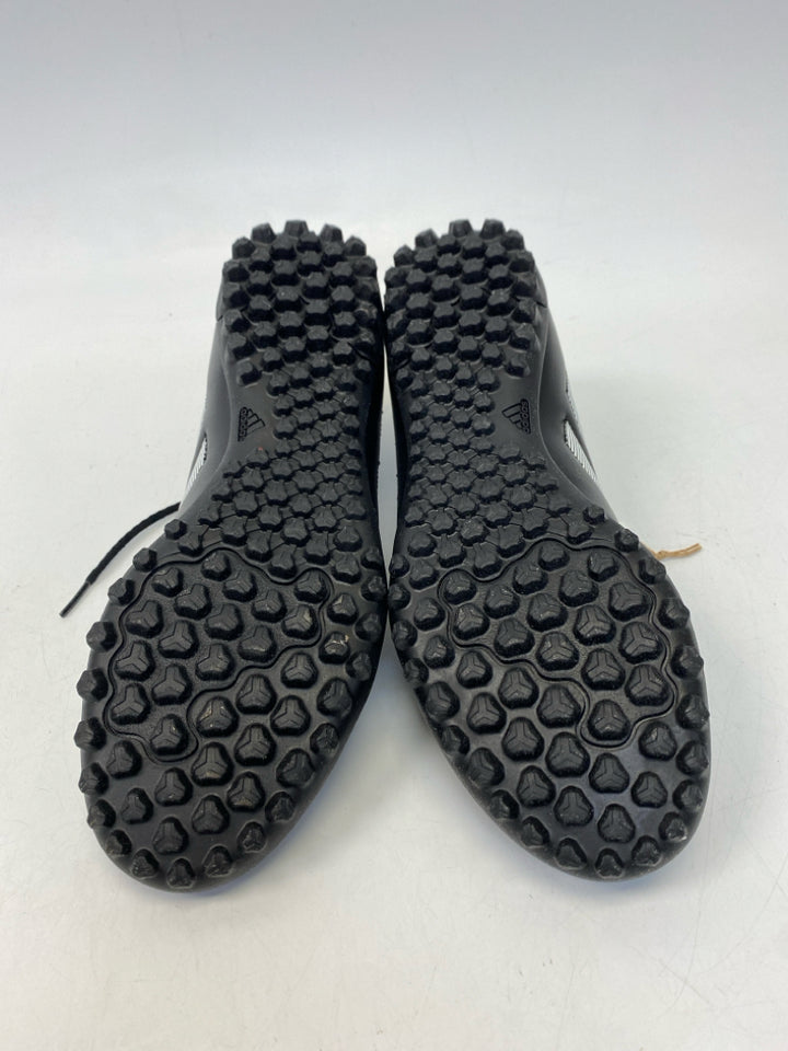 NWT Adidas Size 10 Black Lace-Up Men&
