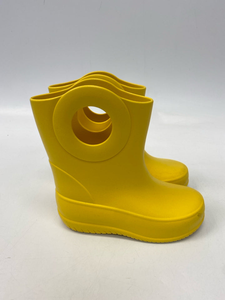 Okabashi SIZE 10 Yellow Rubber Girl&