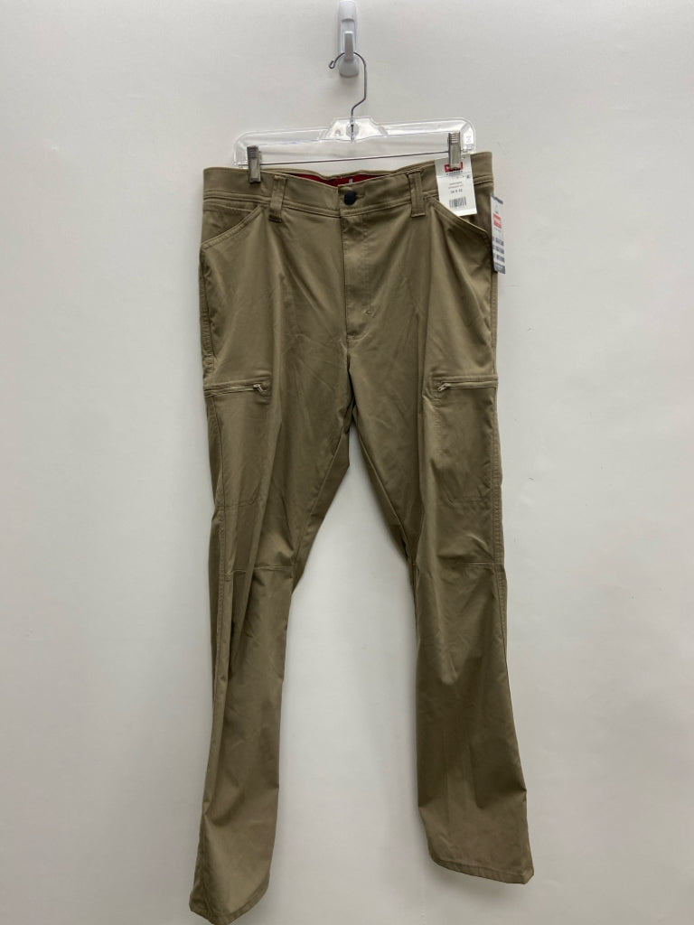 NWT Wrangler Size 34 Khaki Cargo Men&