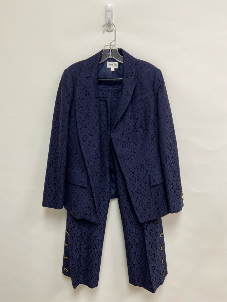 MILLY Size 10 Navy Lace Ladies 2pc Pant Set