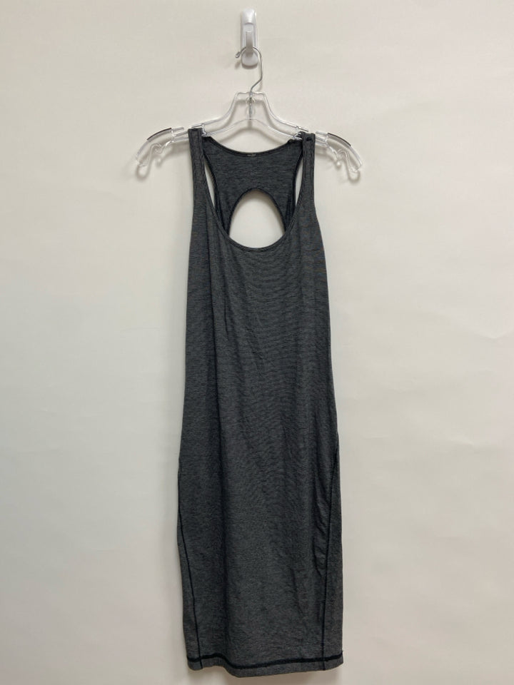 Lululemon Size 2 Black/White Streaked Sleeveless Ladies Dress