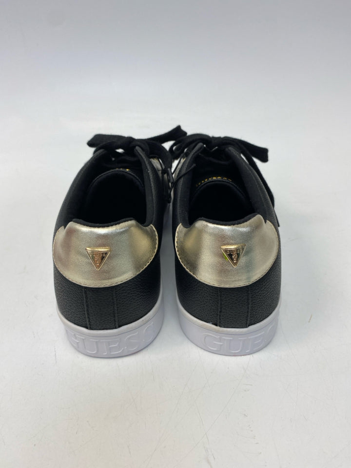 NWOT Guess US Shoe Size 11 Black Lace-up Sneakers