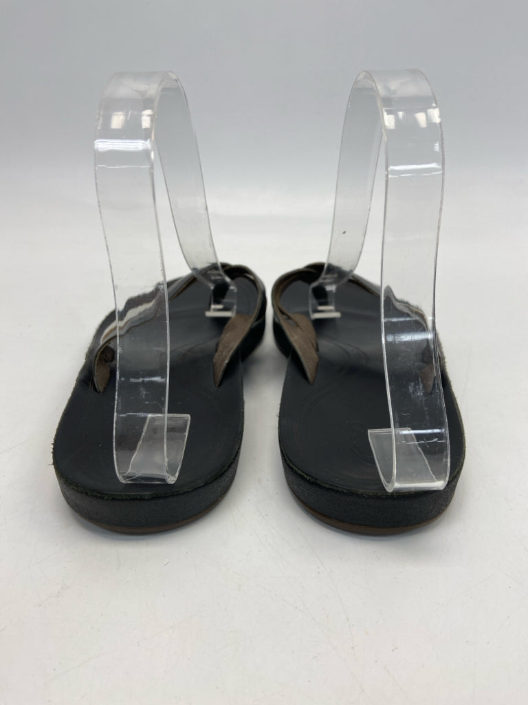 OluKai  Size 7 Black Silver Sandals