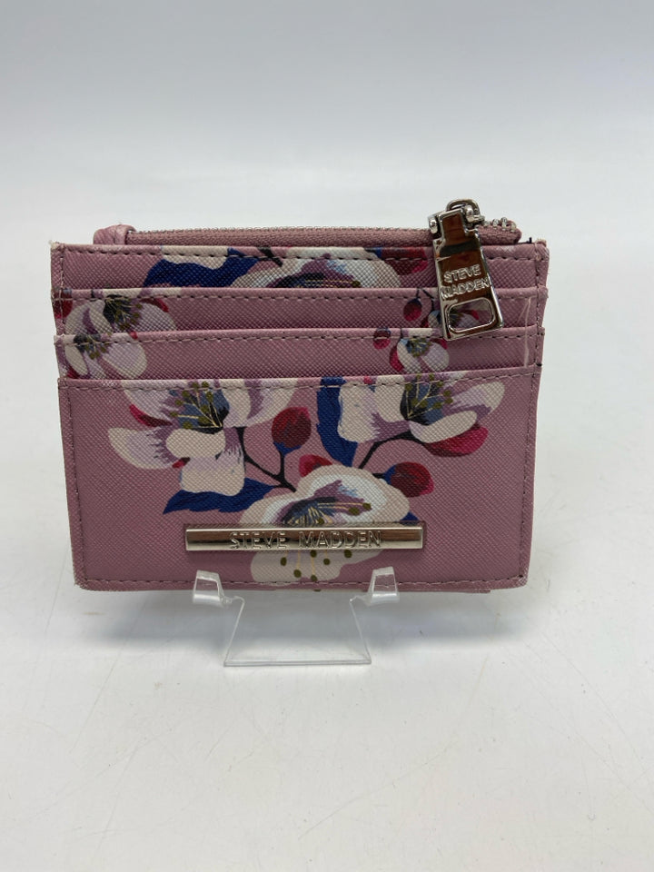 Steve Madden Purple Multi Color Flowers Water Pik