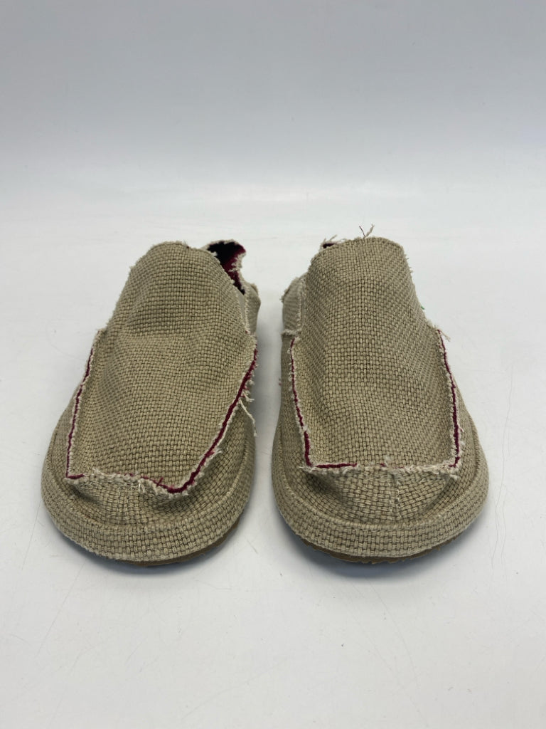Sanuk Size 9 Cream Men&