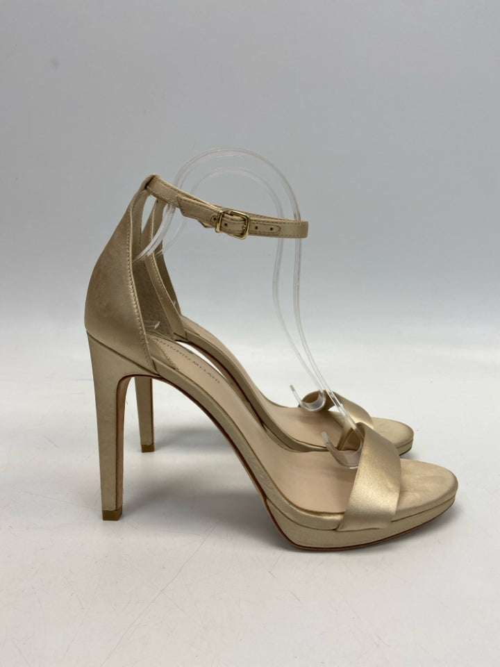 Antonio Melani  Size 10 Gold Satin Sandals