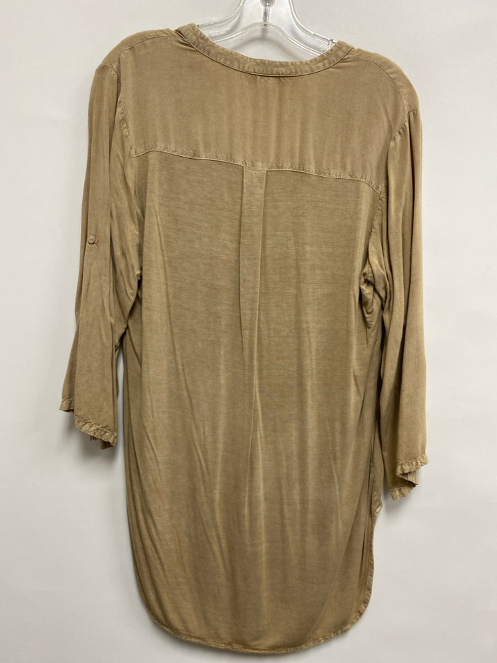 Solitaire Size L Tan Floral Embroidered Ladies Top