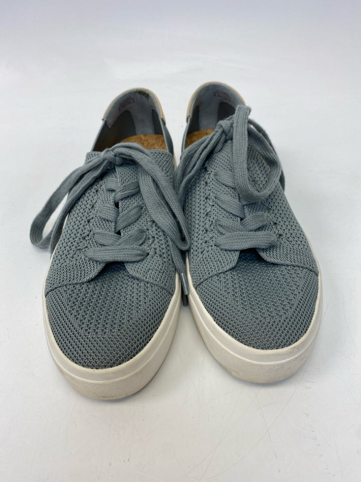 Lucky Brand  Size 8.5 Gray Lace-up Knit Sneakers