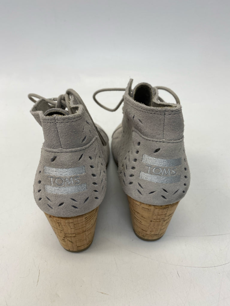 Toms US Shoe Size 6 Gray Perforated Boots