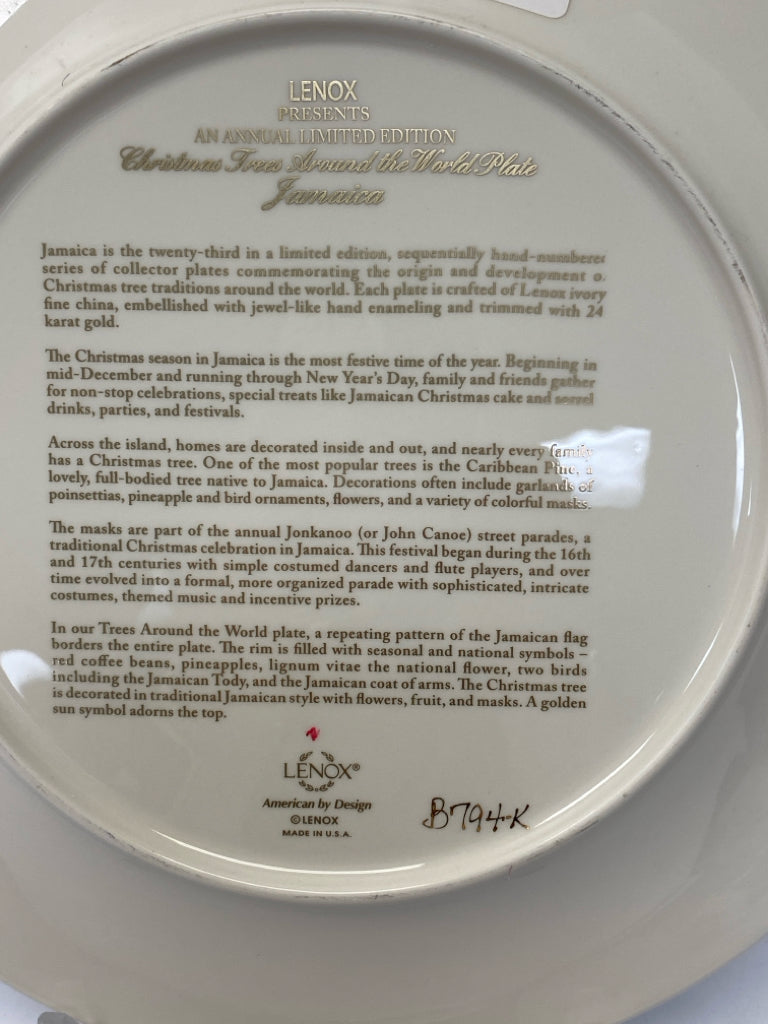 Lenox Cream Green/Multi Christmas Decorative Plate