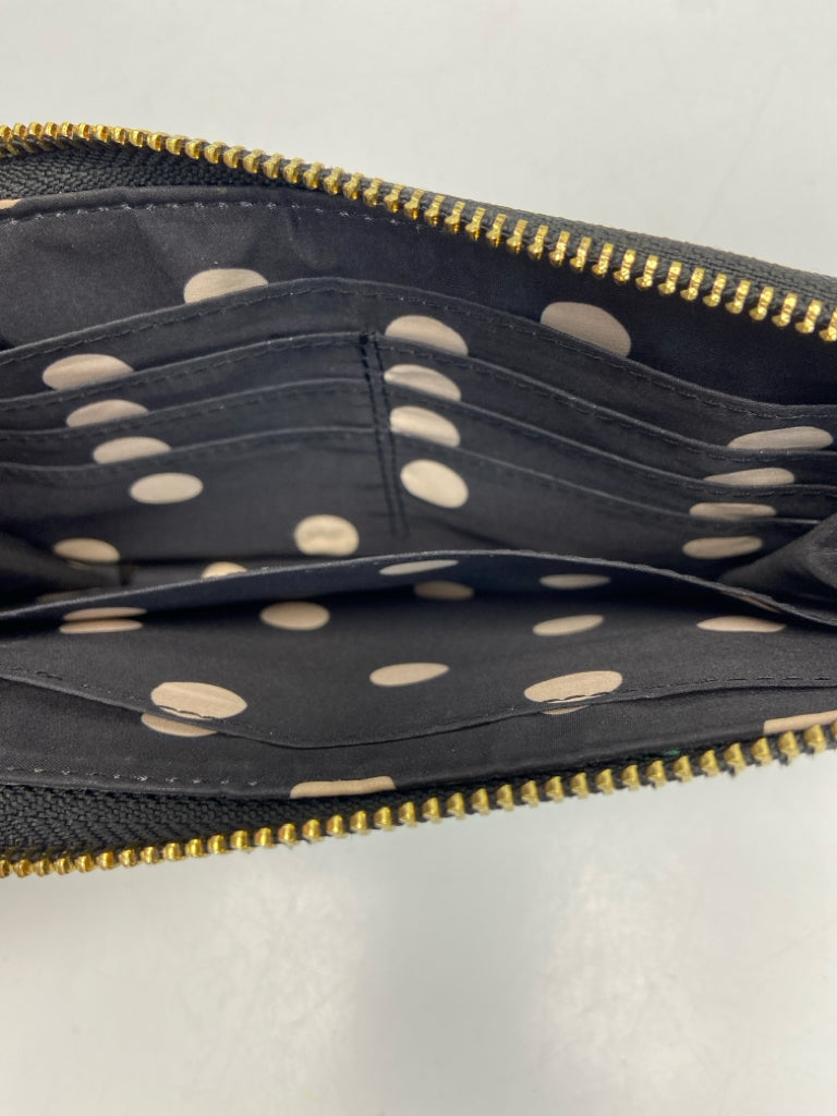 Anne Klein Black Gold Zipper Wristlet