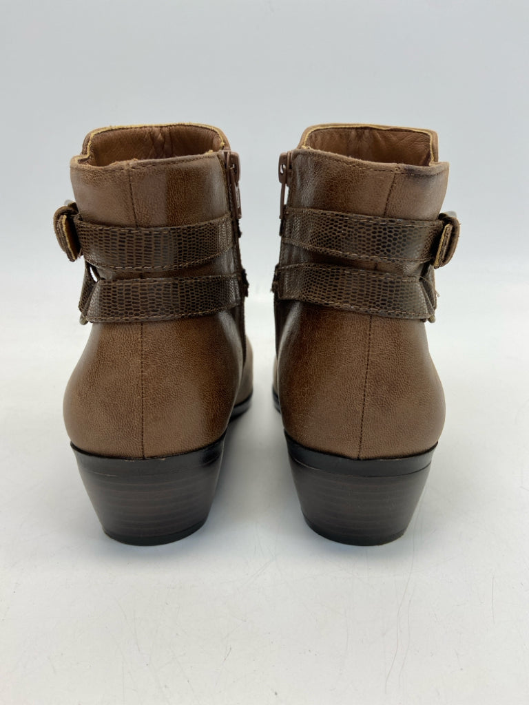 Kim Rogers  Size 10 Brown Boots