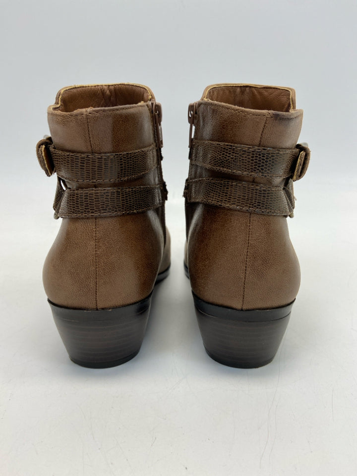 Kim Rogers  Size 10 Brown Boots