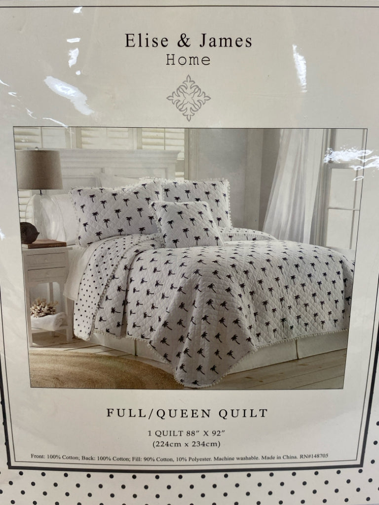 NEW/PKG White Navy Palm Trees Quilt