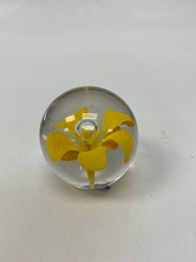 Clear Yellow Flowers Paperweight