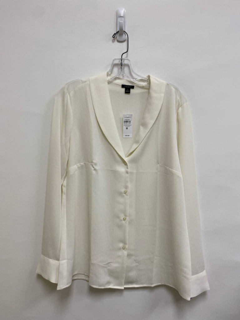 NWT Ann Taylor Size M Ivory Crinkle Button Up Ladies Top