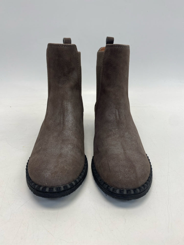 Gentle Souls US Shoe Size 8.5 Brown Metallic Boots