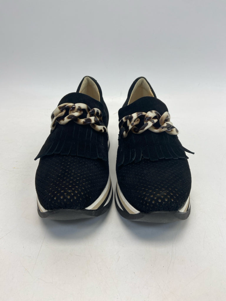 SOFTWAVES 41 US Size 10 Black Sneakers