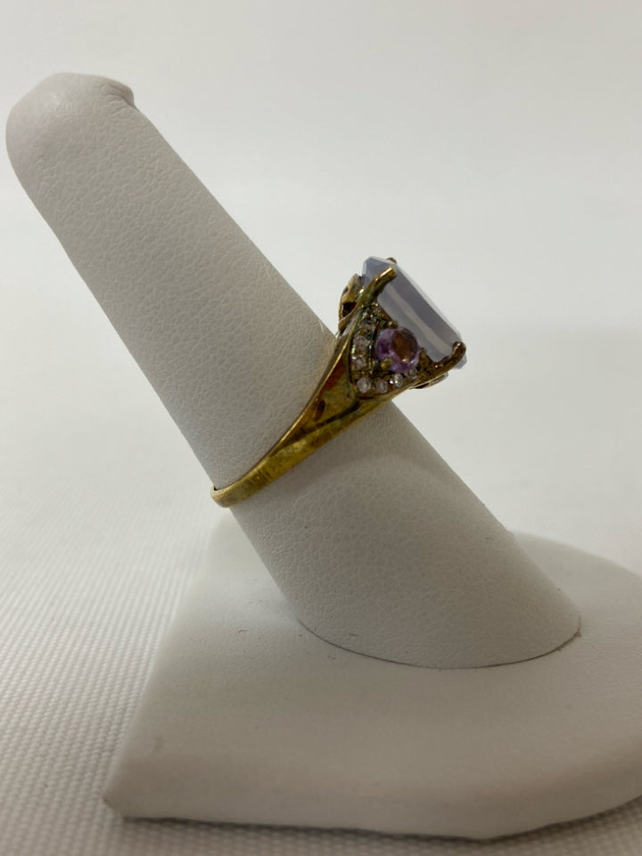 Pale Blue Purple/Gold Jeweled Ring
