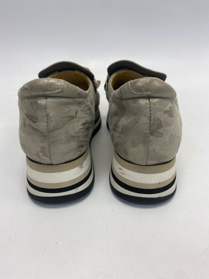 SOFTWAVES  Size 37 Tan Gold Perforated Metallic Sneakers