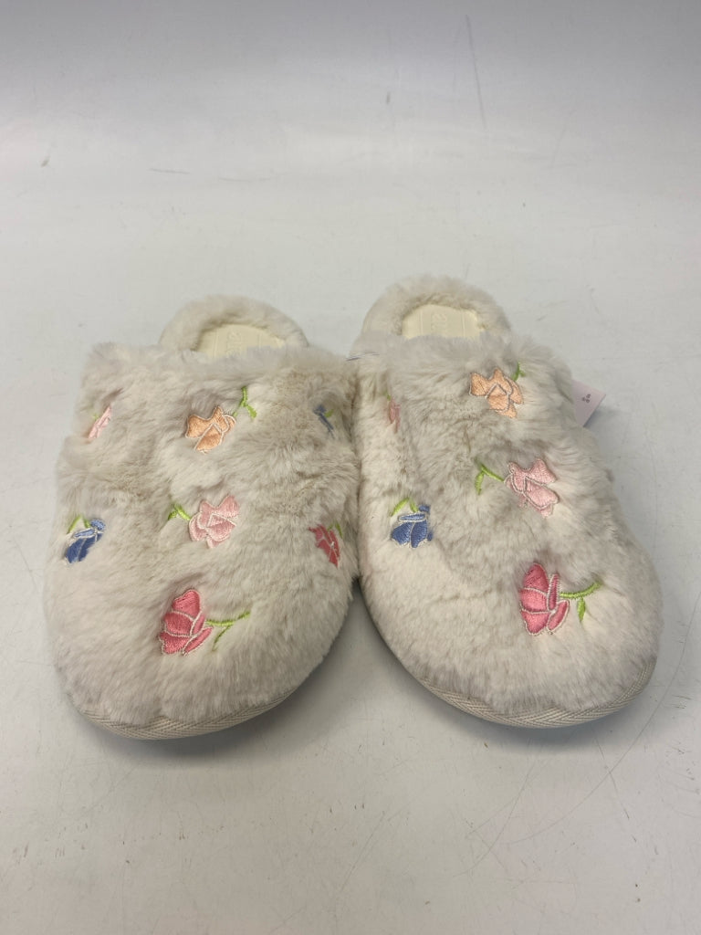 NWT auden US Shoe Size S Cream Multi-Color Flower(s) Slippers