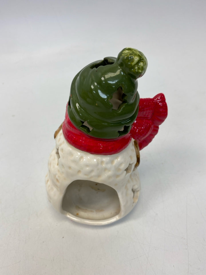 Cream Red/Green Cut-Out Christmas
