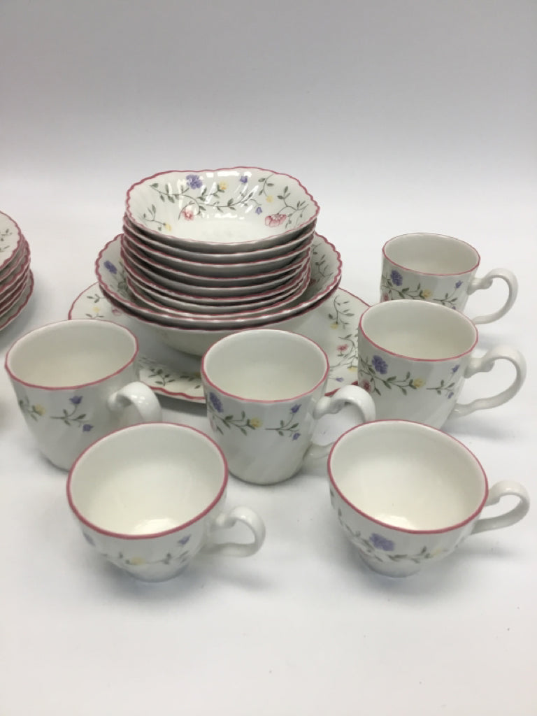White Pink/Multi Flowers Dishes