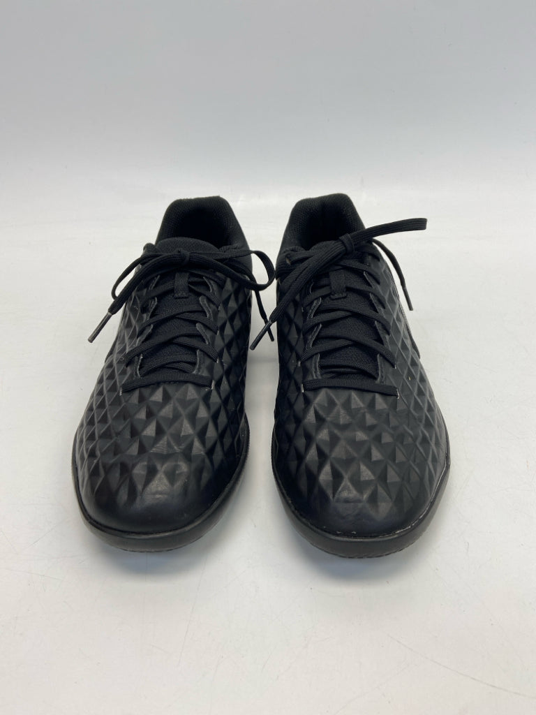Nike Size 9.5 Black Men&