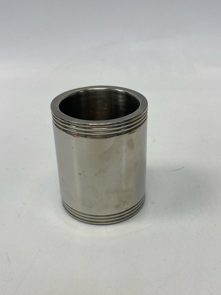Frontgate Silver Stainless Tumbler