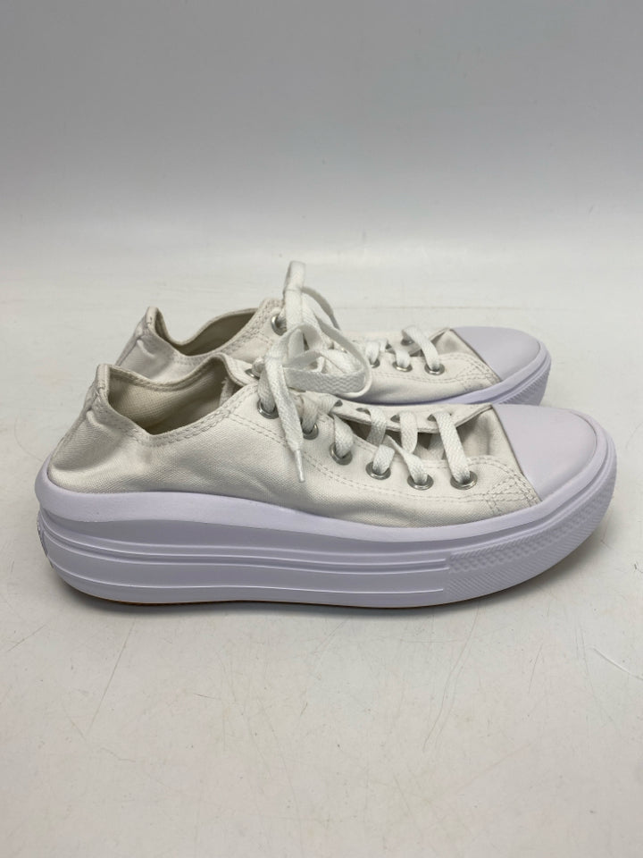 NWOT Converse  Size 9 White Lace-up Sneakers