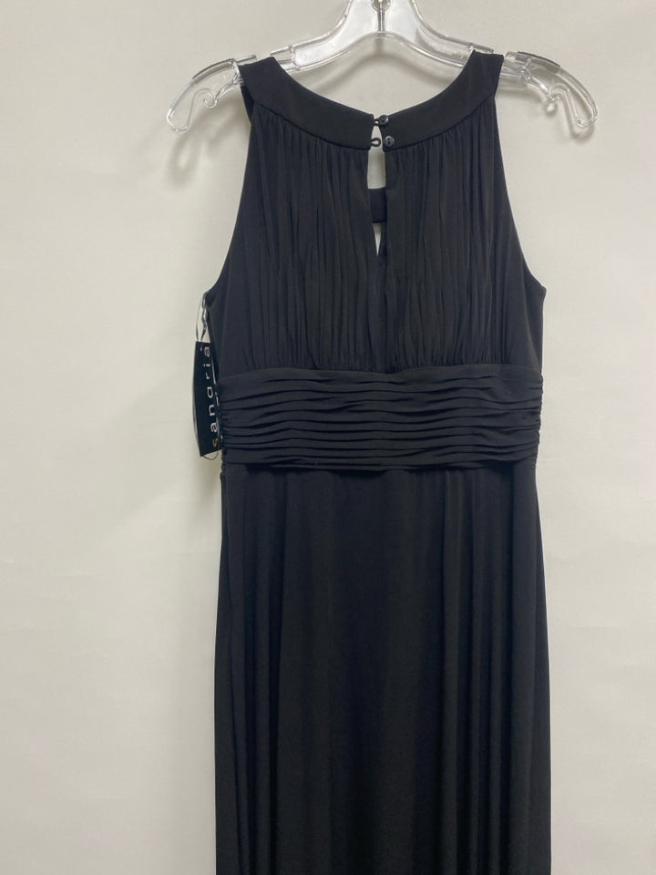 NWT Sangria Size 10 Black Pleated Sleeveless Ladies Dress
