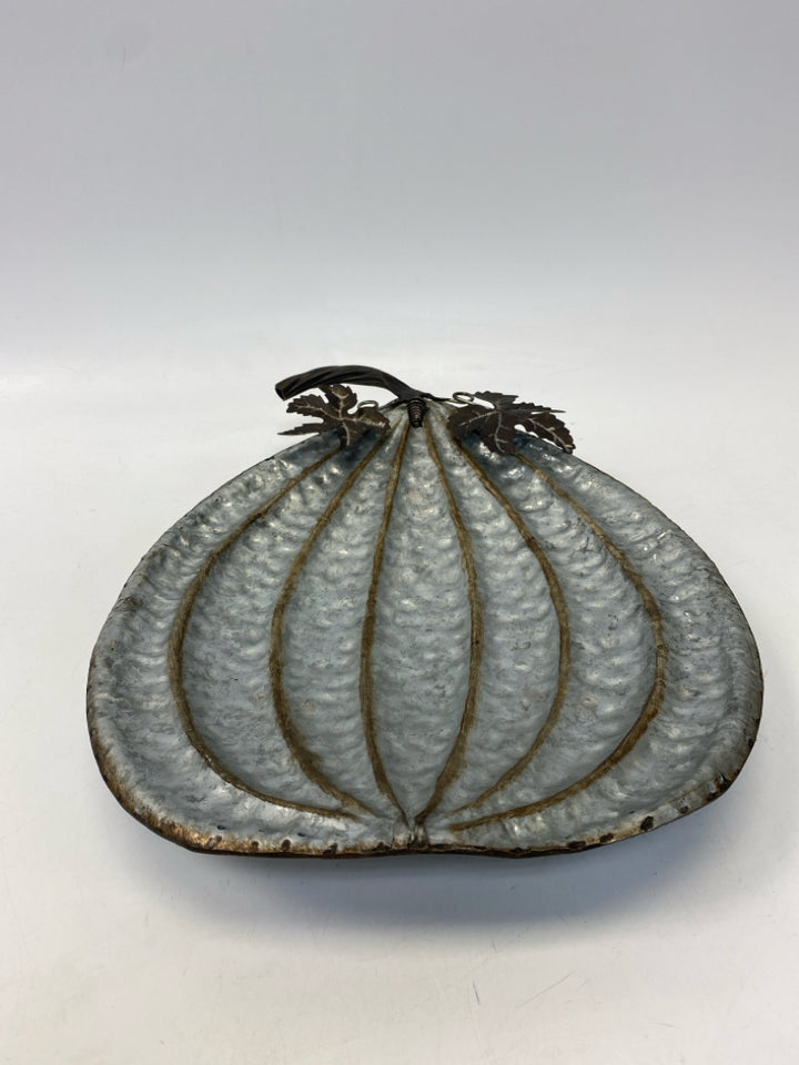 Silver Bronze Galvanized Metal Fall