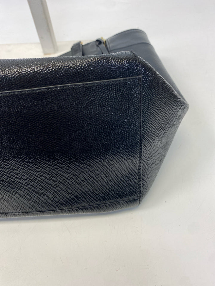 Tory Burch Black Zipper Handbag